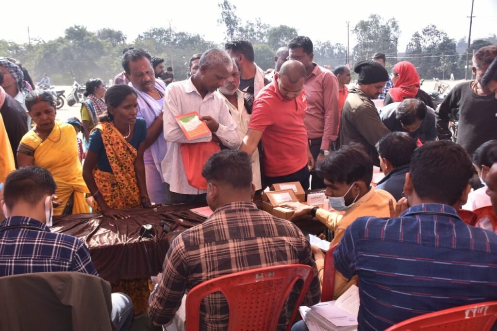 सर्वमंगला नगर दुरपा एवं बांकीमोंगरा में आयोजित हुए विकसित भारत संकल्प यात्रा शिविर