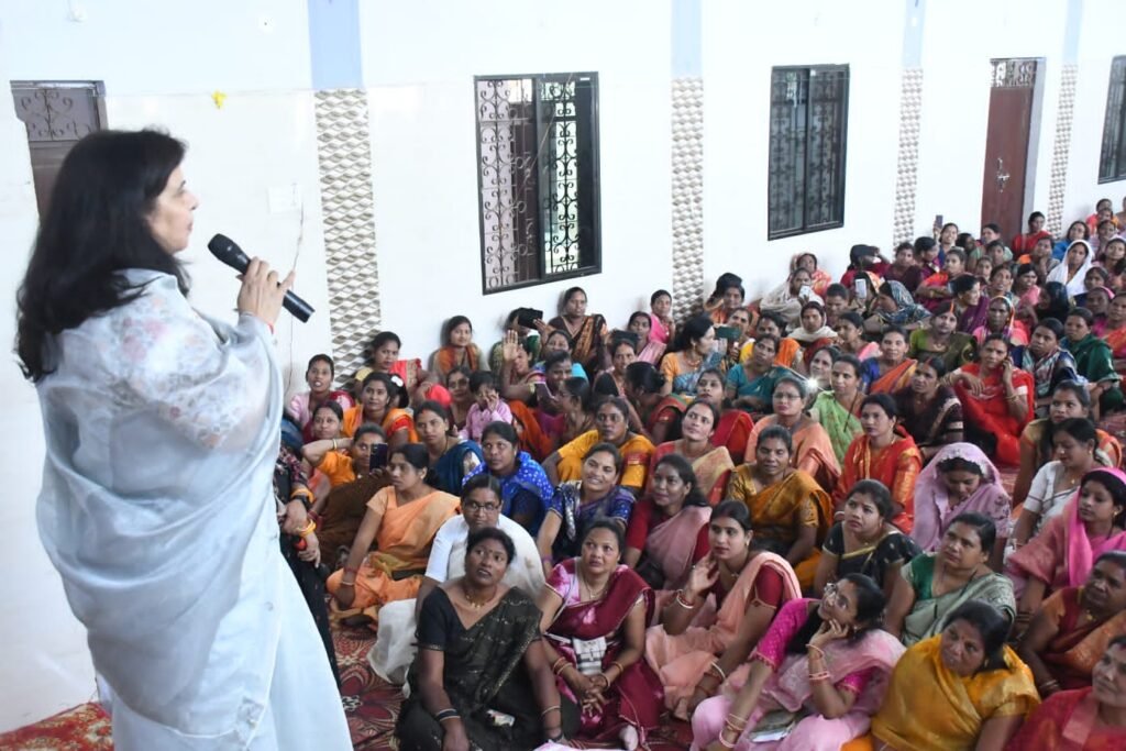 सशक्त नारी – विकसित भारत है मोदी की गारंटी : डॉ सरोज पांडेय