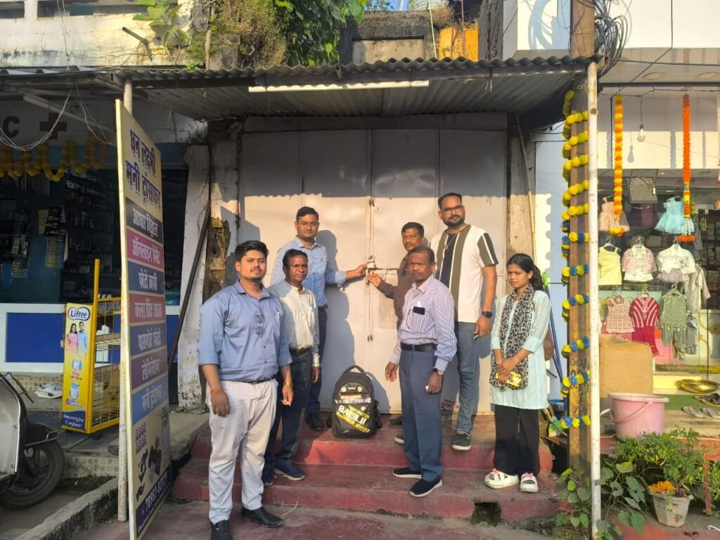 नियम तोड़ने वाले निजी चिकित्सा संस्थानों पर जिला प्रशासन की सख्त कार्यवाही क्लीनिक-लैब सील, भारी जुर्माना